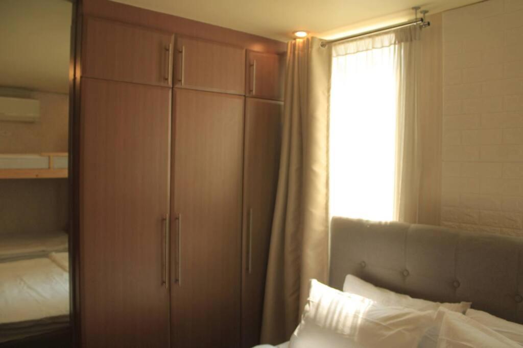 A2j Luxury 1br Balcony Near Venice Mall Bgc * Manila